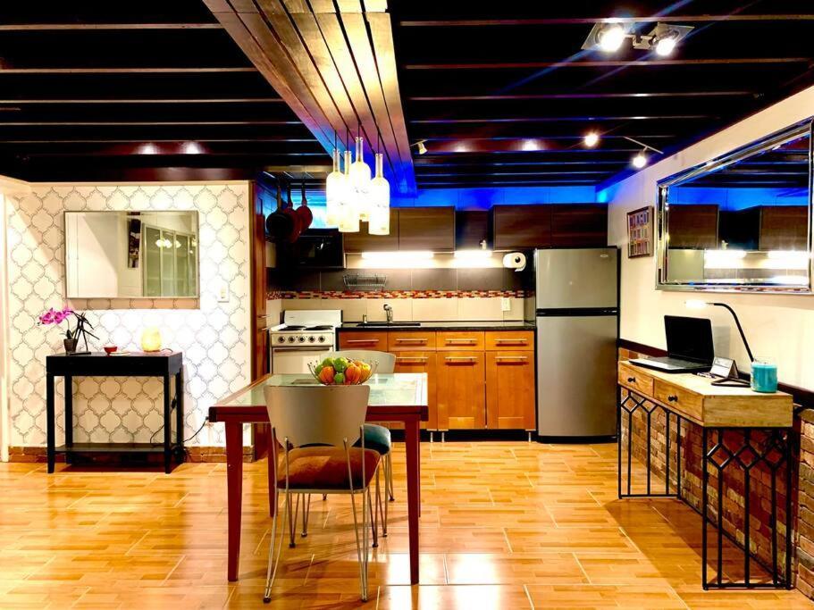 Live In This Iconic East Side Lower Level Unit Providence Zewnętrze zdjęcie